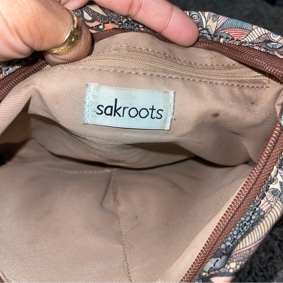 Sakroots Multicolor Floral
Crossbody Bag - Picture 10 of 16